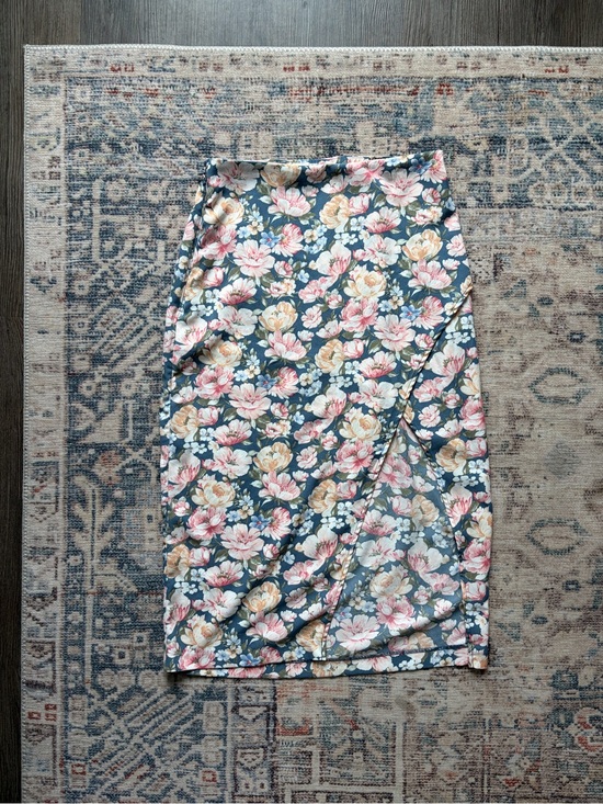 Abercrombie & Fitch Dresses & Skirts - Abercrombie & Fitch Blue Floral Midi Skirt with Pink & Cream Blooms